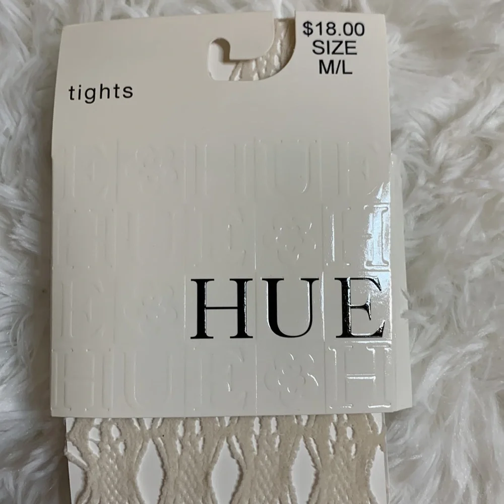 Hue Linear Diamonds Net Tights in Linen
